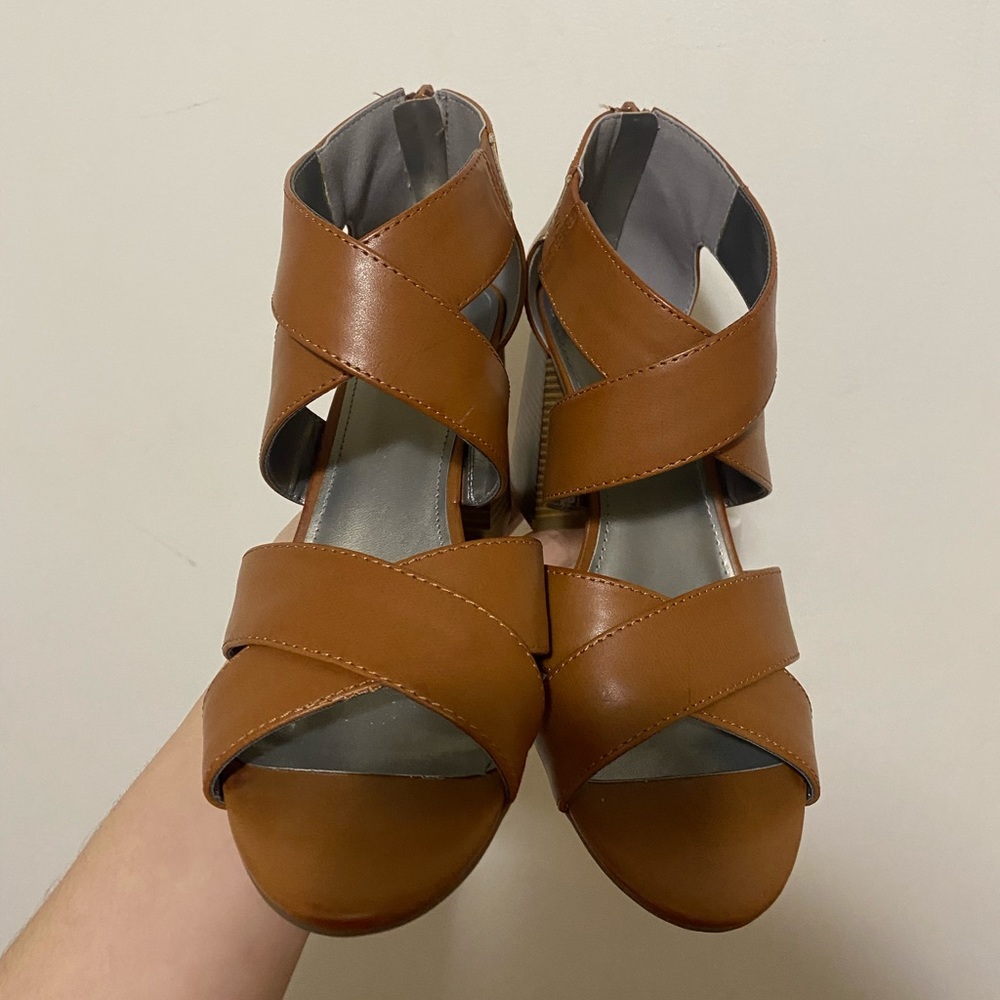 worthington brown women heels 9.5